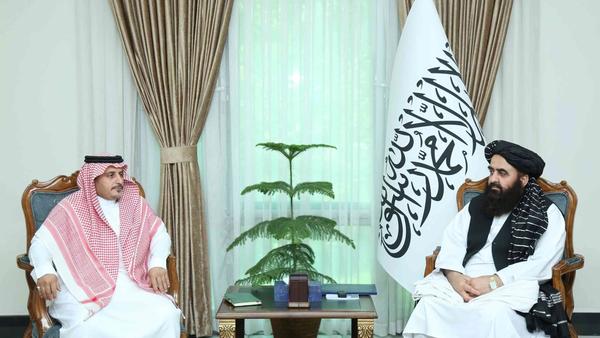 Saudi Ambassador Meets Afghan Foreign Minister to Discuss Expanding Ties