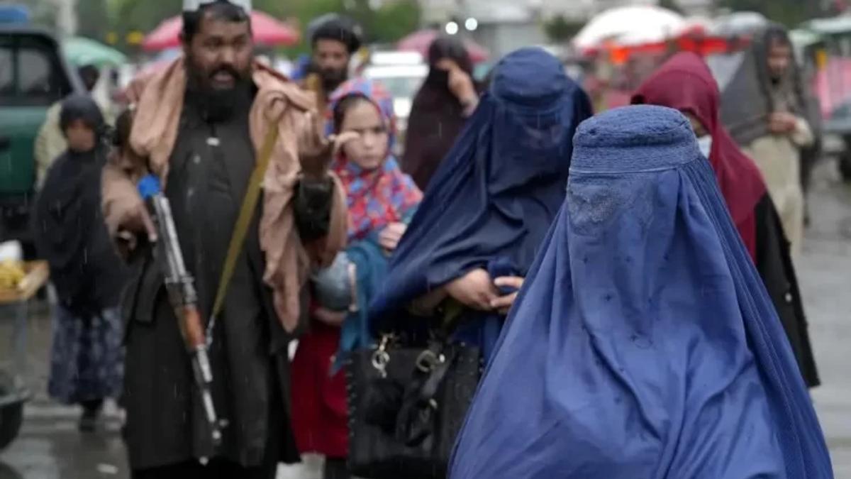 Amnesty International: Many Women in Afghanistan Forced to Give Up Identities