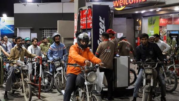 Afghanistan's Fuel Prices 46.54% Lower Than Pakistan's, Foreign Ministry Official Says