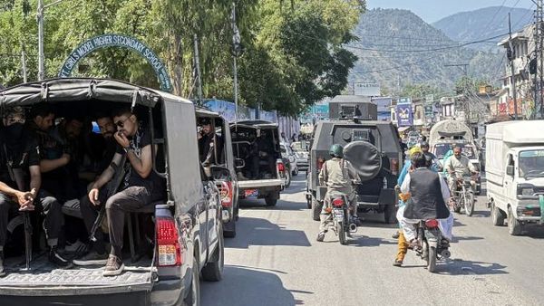 Internet Blackout in Pakistan-Administered Kashmir Enters 12th Day: Amnesty