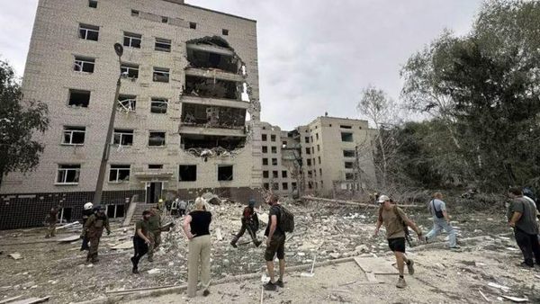 Russian Attacks on Ukraine Kill at Least 16, Injure Dozens