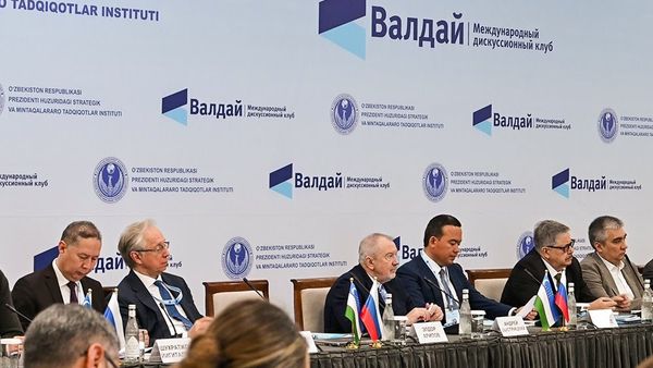 Termez Discussions Center on Qosh Tepa Canal and Trans-Afghan Railway