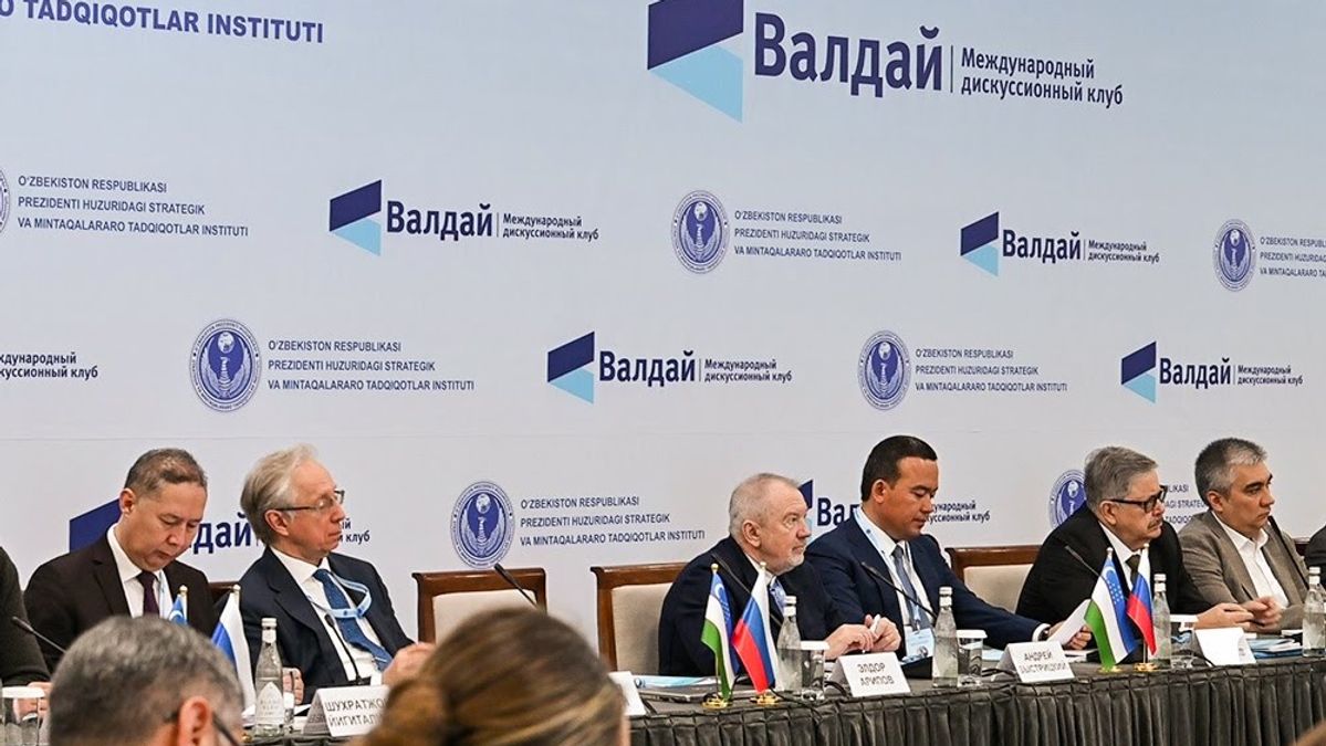 Termez Discussions Center on Qosh Tepa Canal and Trans-Afghan Railway