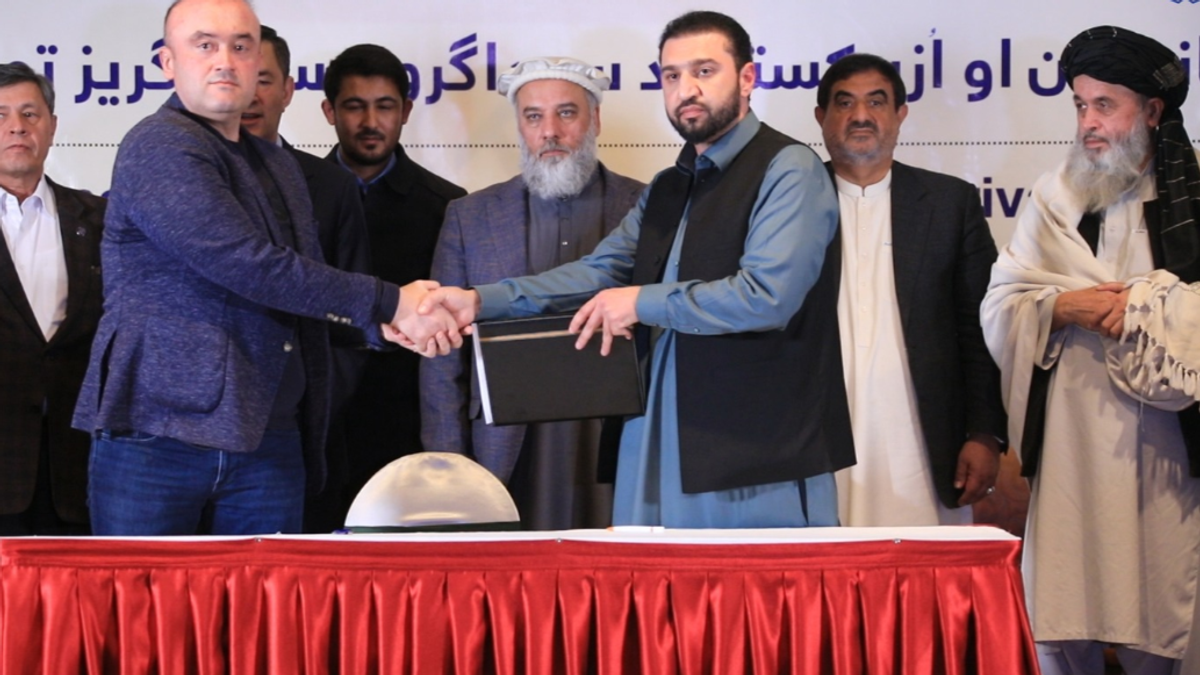 Afghan and Uzbek Traders Sign $300 Million Memorandums of Understanding