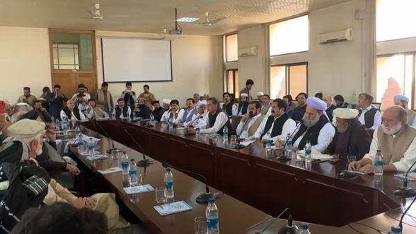 Peshawar Peace Jirga Backs Diplomacy Between Taliban and Pakistan, Calls for Ceasefire