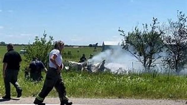 12 killed in US skydiving plane crash