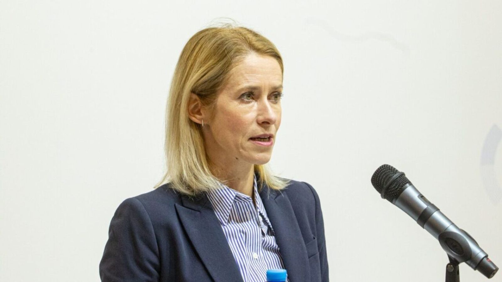 EU Official Accuses Russia of Helping Iran Target Americans