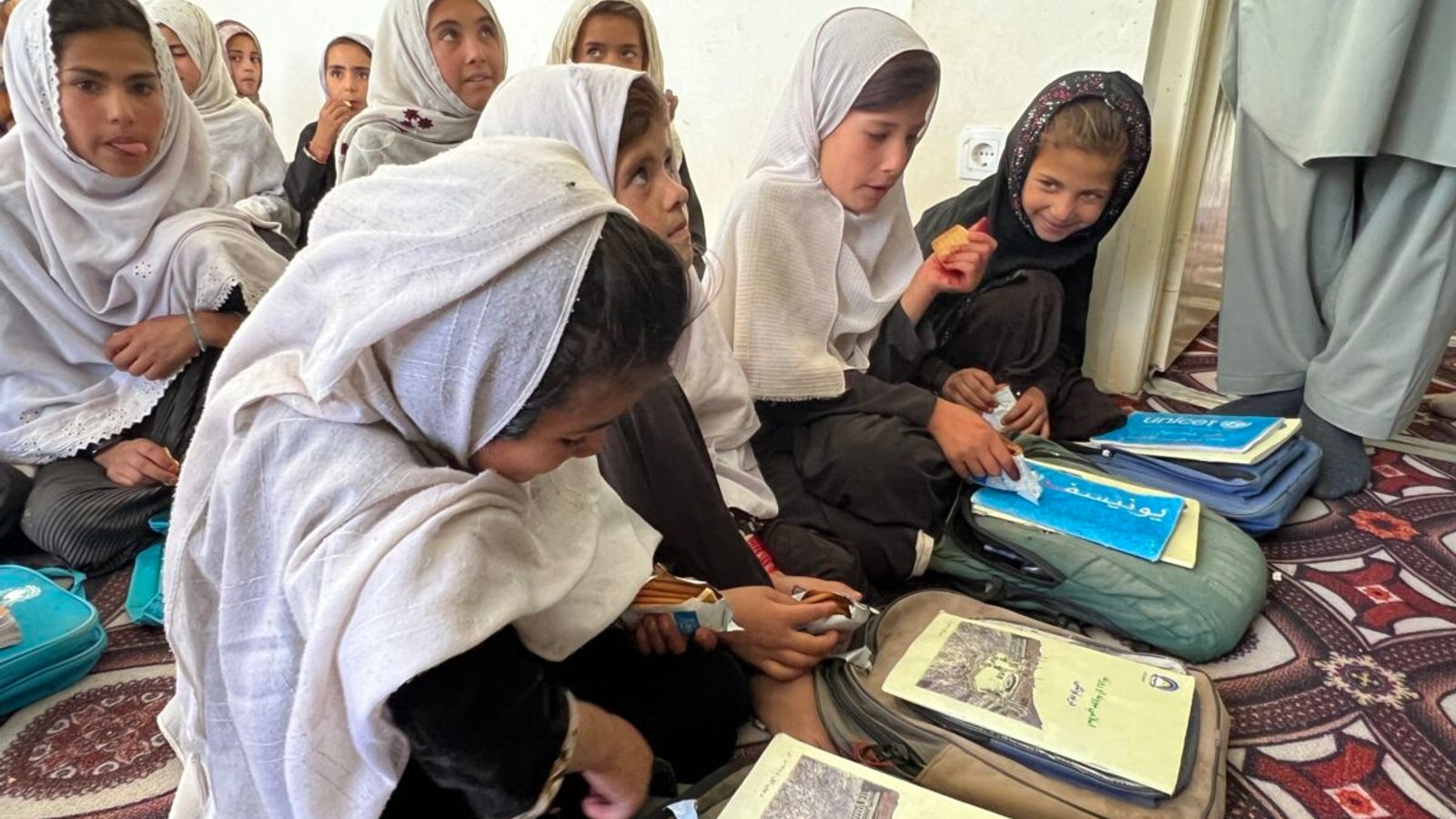 World Food Programme Distributes Enriched Biscuits to 172,000 Students in Afghanistan