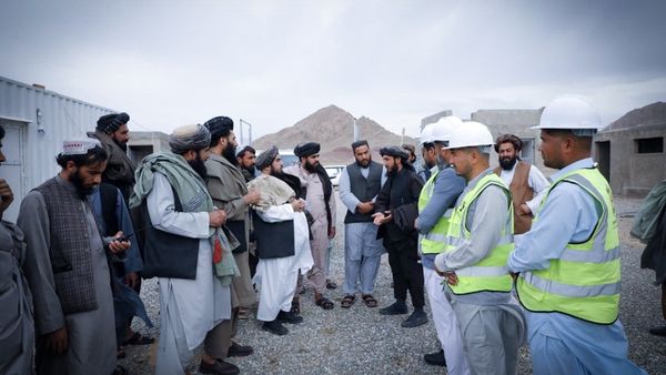 Breshna Company Executive Director Visits Two Substations in Herat Province