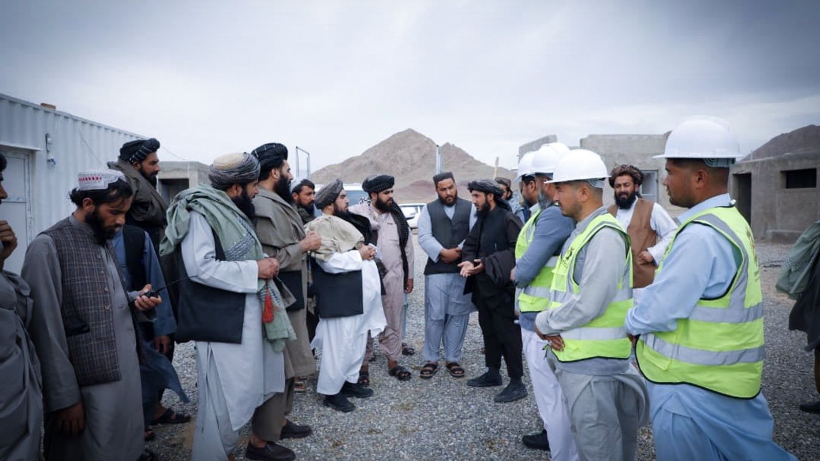 Breshna Company Executive Director Visits Two Substations in Herat Province