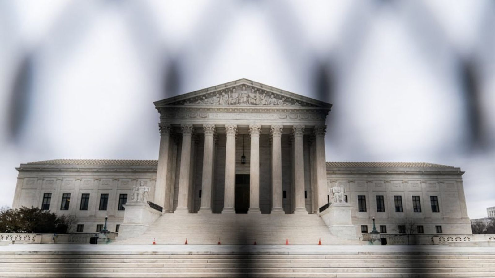 US Court to Review Deportation Case of Afghan Woman Accused of Ties to ISIS