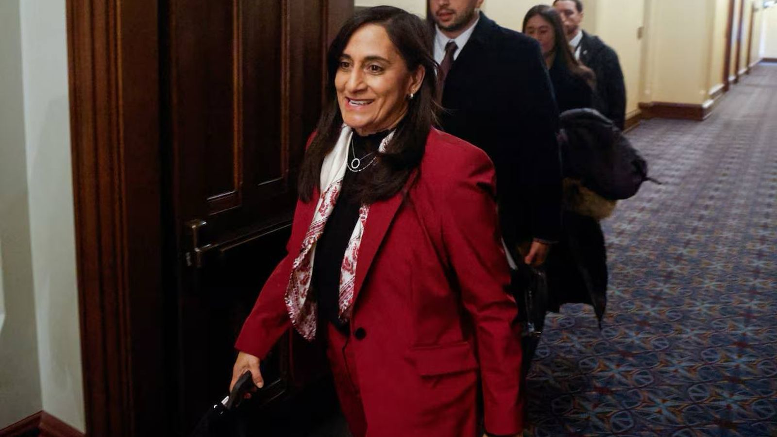 Canadian Foreign Minister: Diplomatic Relations with Iran Only After Government Change
