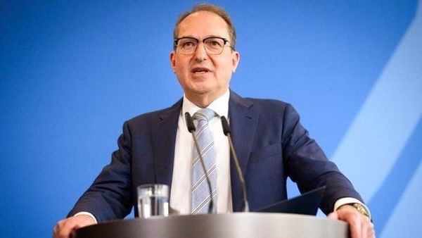 Germany Allows Asylum Seekers to Work Three Months After Arrival