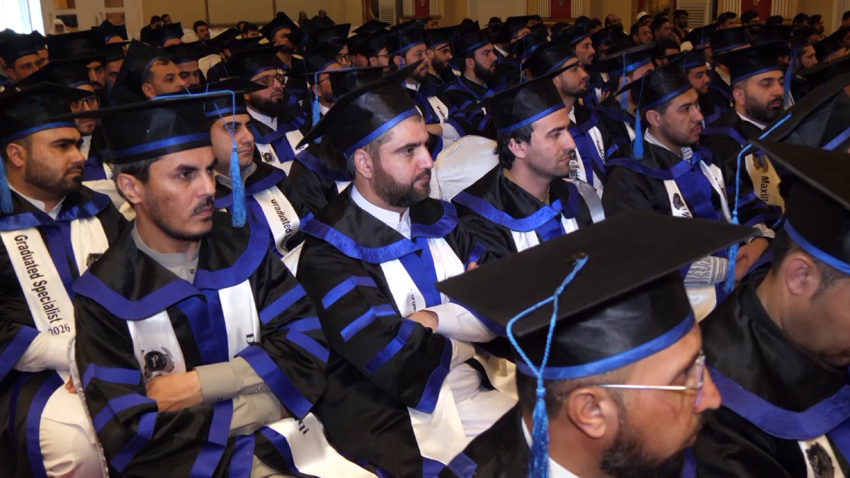 Public Health Minister Urges Graduates to Separate Trade from Medicine