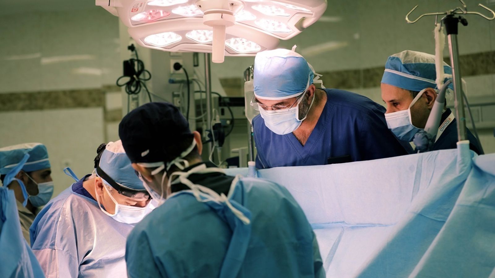 Rabia Balkhi Hospital Performs 16,540 Successful Surgeries in Solar Year 1404