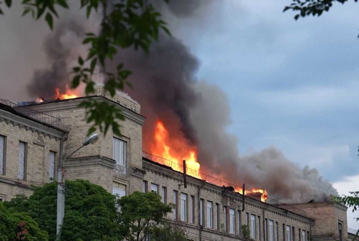 Russian Missile and Drone Attack Kills Four in Kyiv