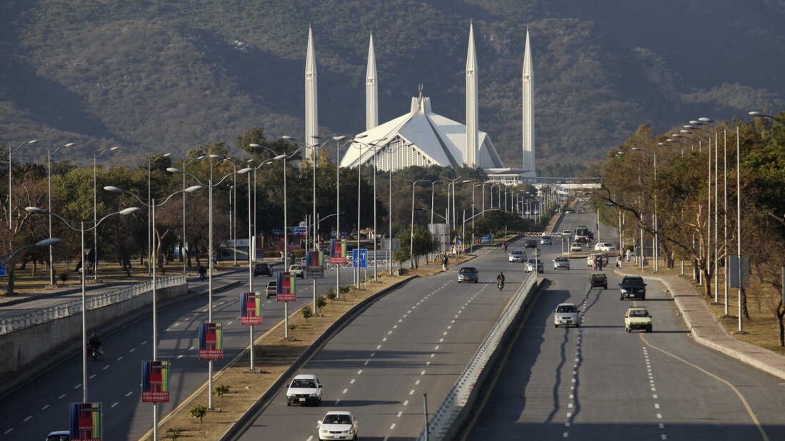 Media Advocacy Organizations Call for Halt to Deportation of Afghan Journalists from Pakistan