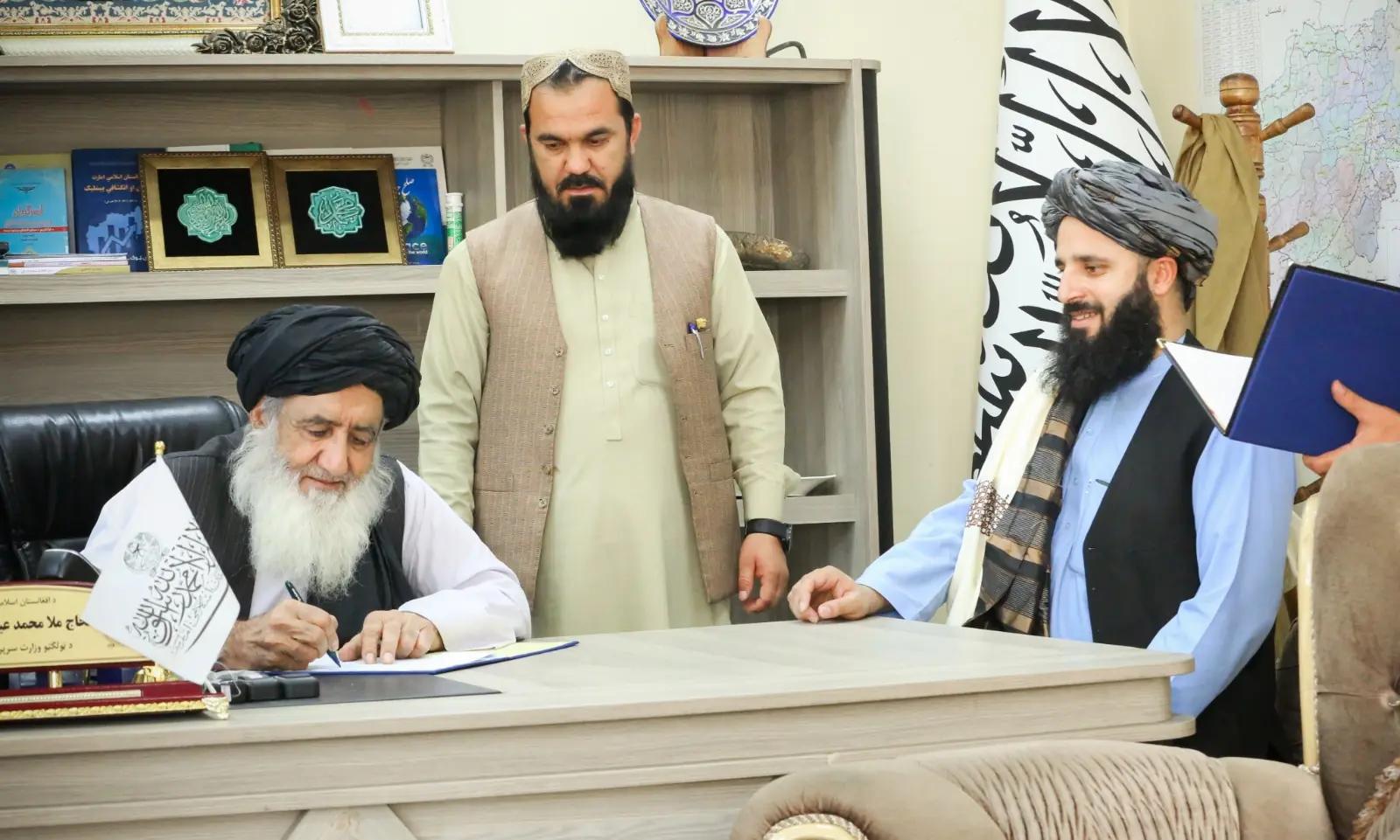 Contract Signed for Rehabilitation of 15-Kilometer Section of Southern Salang Highway