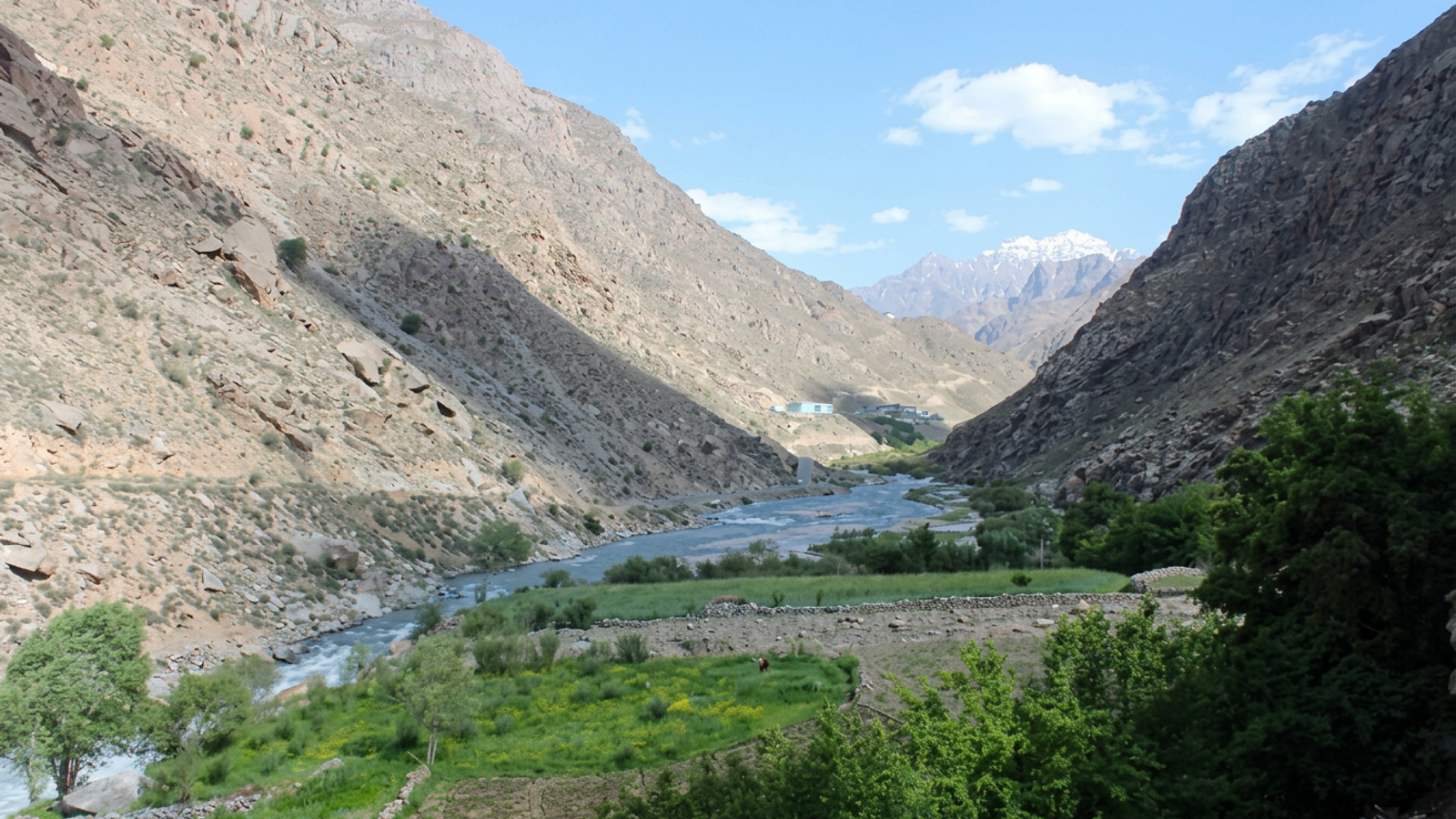 Clashes Reported in Panjshir Province as Taliban Deploys Reinforcements