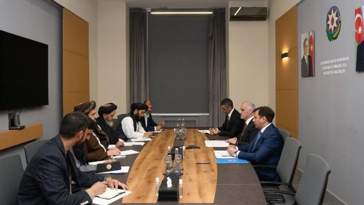 Afghan and Azerbaijani Officials Discuss Trade Transit and Export Cooperation in Baku