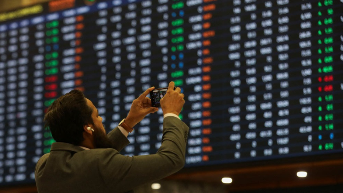 Trading Halted in Pakistan Stock Market Due to Heavy Selling