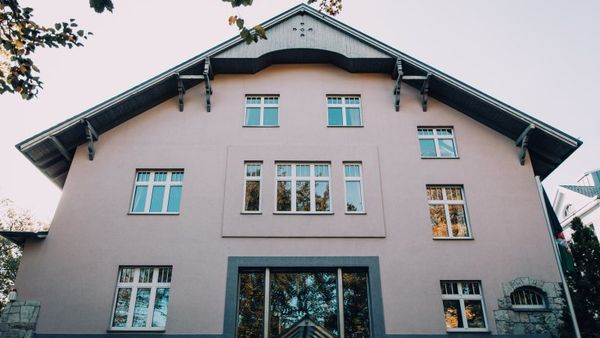 Germany Accepts Six More Taliban Diplomats