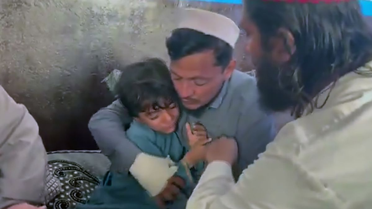 Child in Nangarhar's Behsud district cries for mother after surviving reported Pakistani airstrike