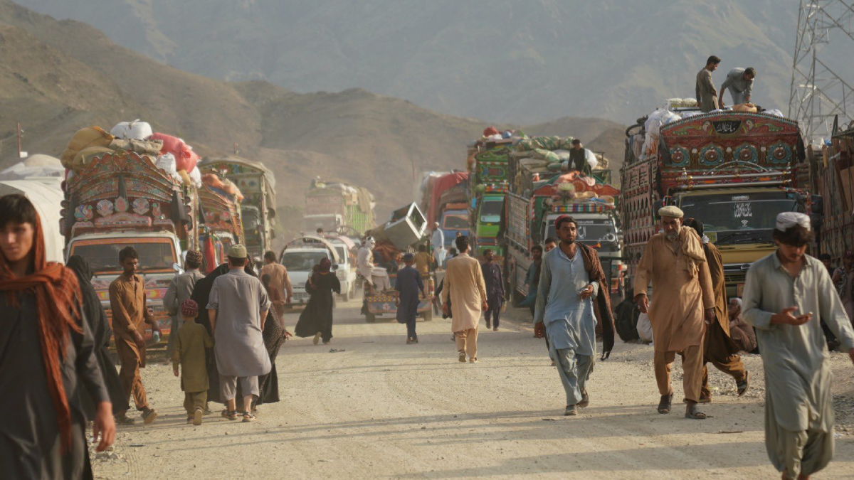 More Than 86,000 Afghan Migrants Return from Iran and Pakistan in Past Month