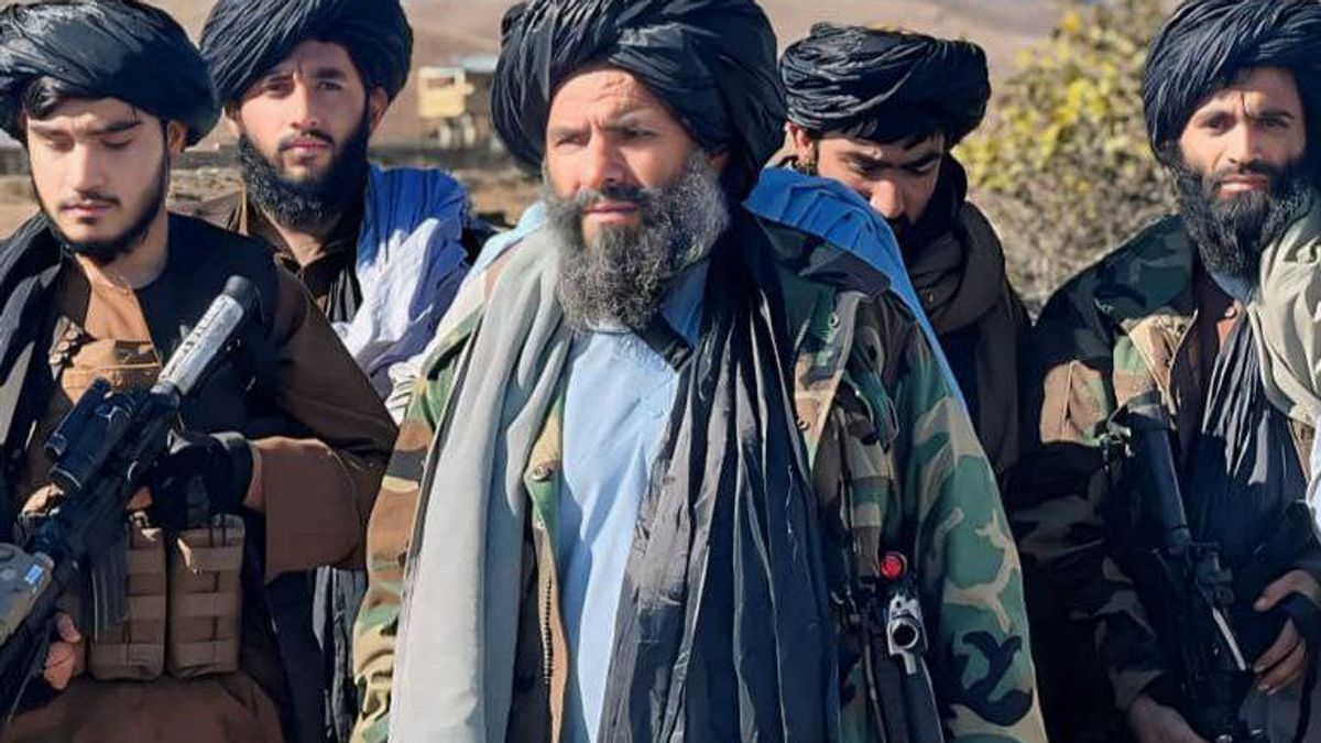 Taliban leader swaps transport minister with defense ministry deputy