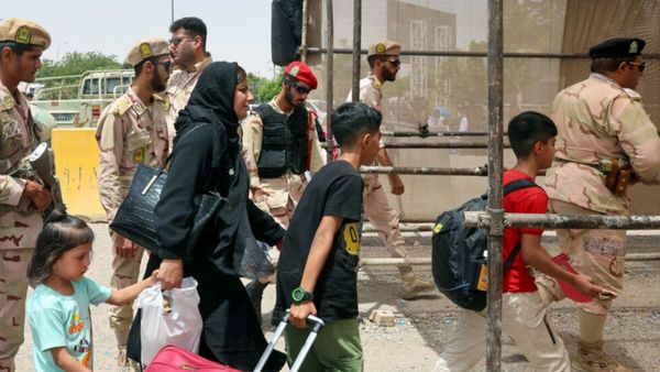 Afghan Migrant Returns from Iran Drop to Lowest Levels Amid Regional War