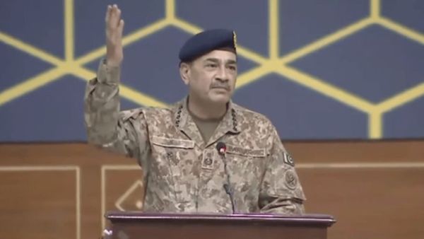 Pakistan Army Chief Warns Afghanistan Soil Must Not Be Used Against Pakistan