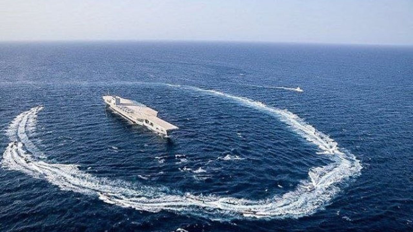 IRGC-Affiliated Headquarters Halts Ship Traffic in Strait of Hormuz