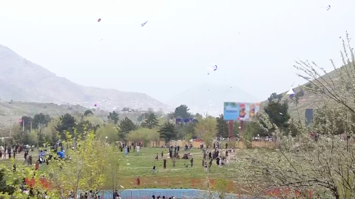 Three-Day Kite-Flying Festival Held in Qargha, Kabul