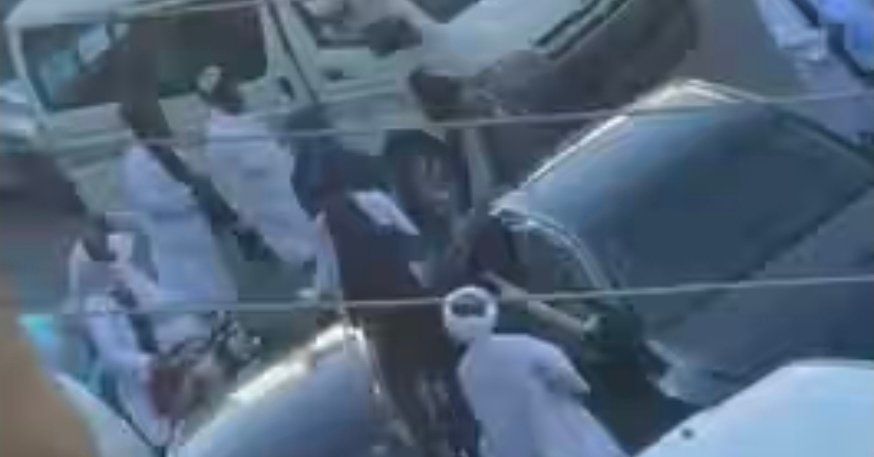 Taliban officers arrest at least five women in Herat for wearing manteaus