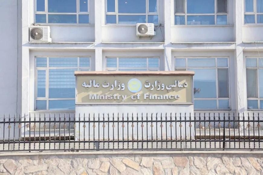 70 Commanders Graduate from Afghan Finance Ministry Training Seminar
