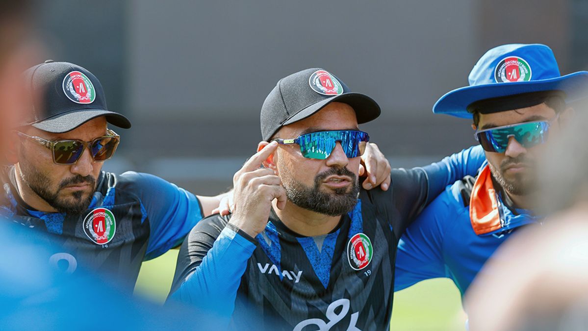 International Figures Congratulate Rashid Khan on Reaching 700 T20 Wickets