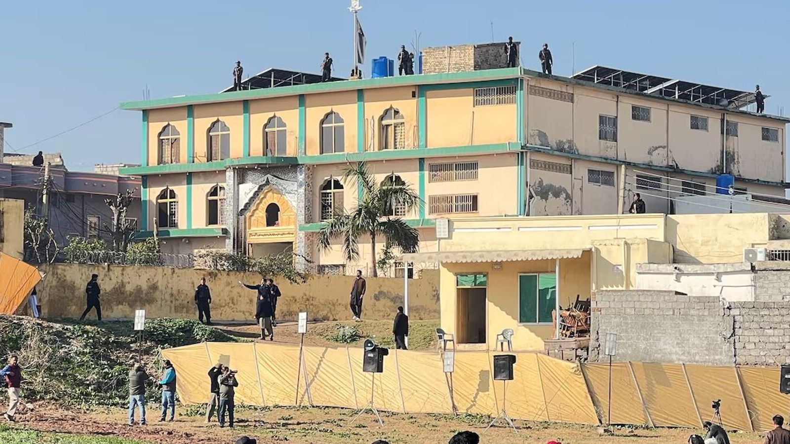 Taliban Spokesperson Blames Pakistan's Support for Daesh for Suicide Attack in Islamabad