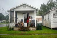 15 Injured as Car Strikes Participants at Louisiana Lao New Year Parade