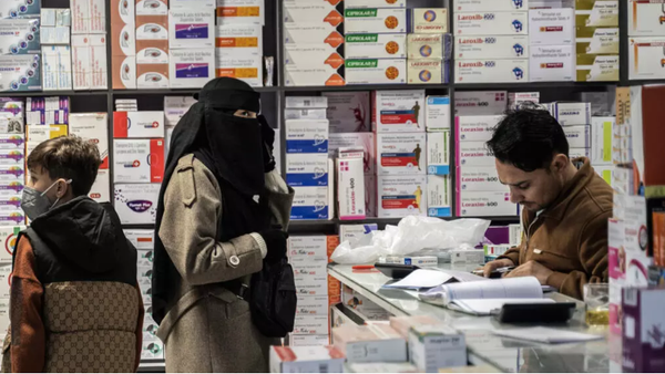 Herat Residents Report Rising Prices of Iranian and Pakistani Medicines