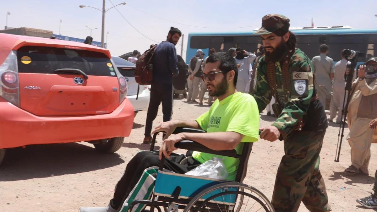 Over 1,000 Afghan Migrant Families Return from Pakistan and Iran