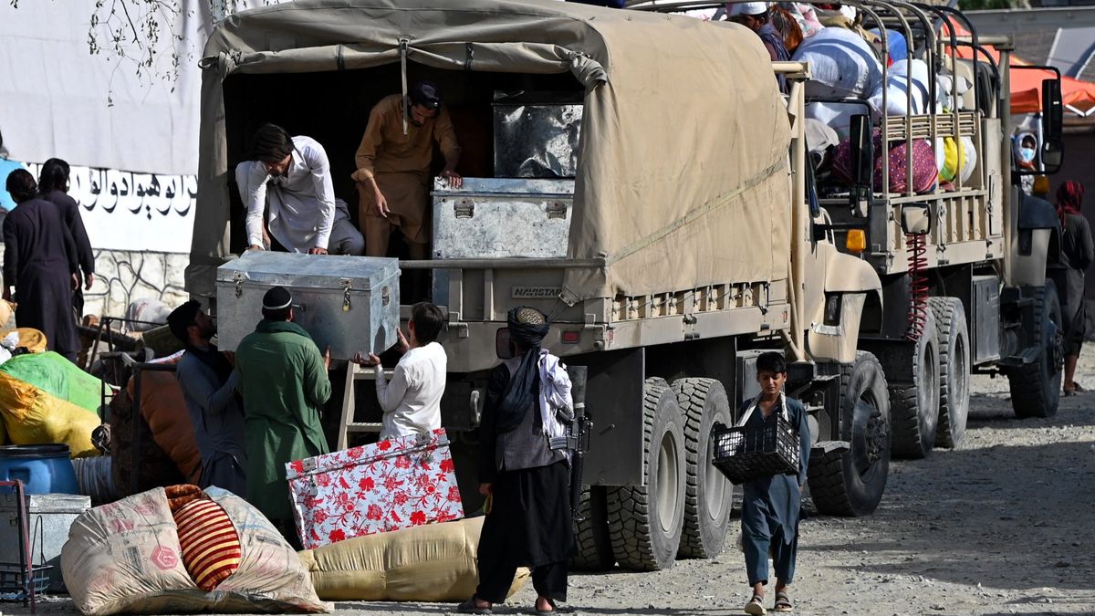 UNHCR: Return of 5.4 Million Afghan Refugees Has Brought Afghanistan to Brink of Collapse