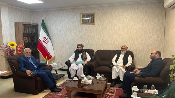 Afghan and Iranian Officials Discuss Prisoner Transfer Process in Tehran