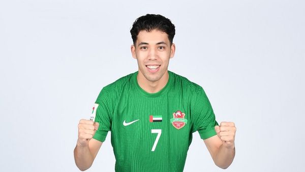 Afghan futsal player Reza Hosseinpoor signs with UAE's Shabab Al Ahli; cricket coach Jonathan Trott departs
