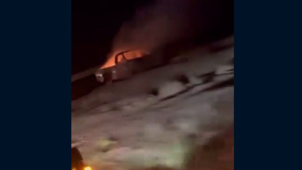 Rights group says Iranian soldiers killed two Afghan migrants, wounded over 20