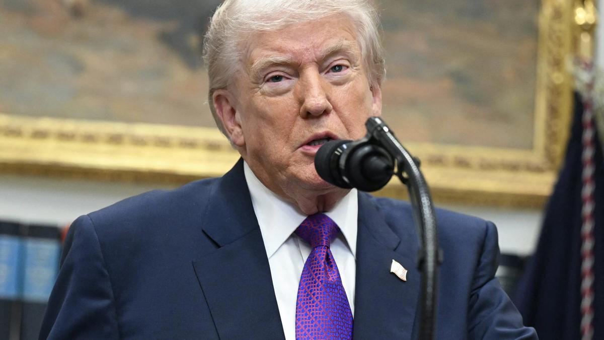 Trump Extends Seizure Order for Ships Bound for Cuba for Another Year