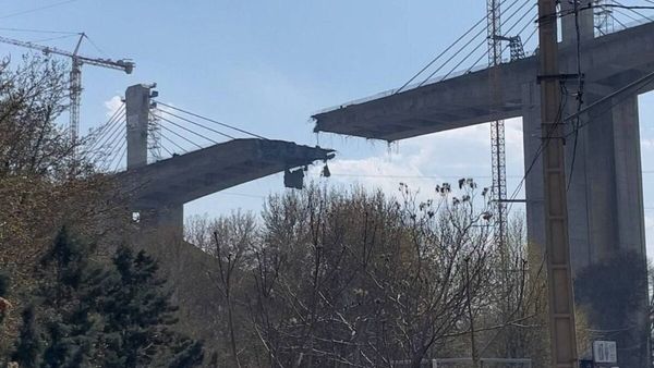 US and Israeli Airstrike Targets Buyik Bridge in Iran's Karaj