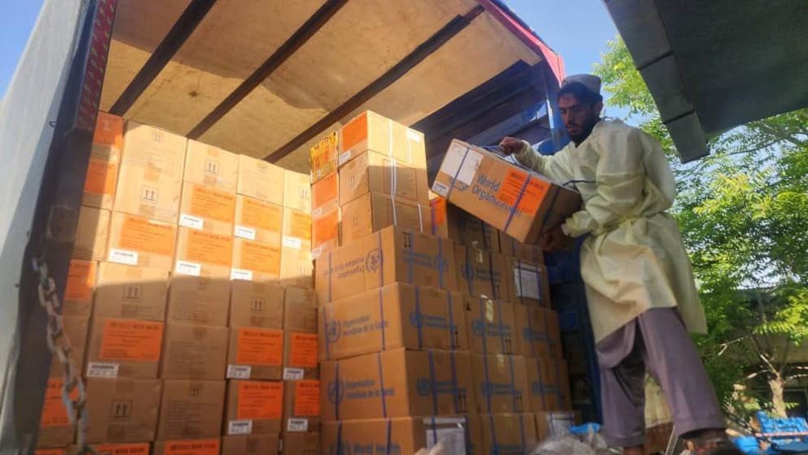 WHO Delivers 374 Medical Kits to Jawzjan Public Health Department