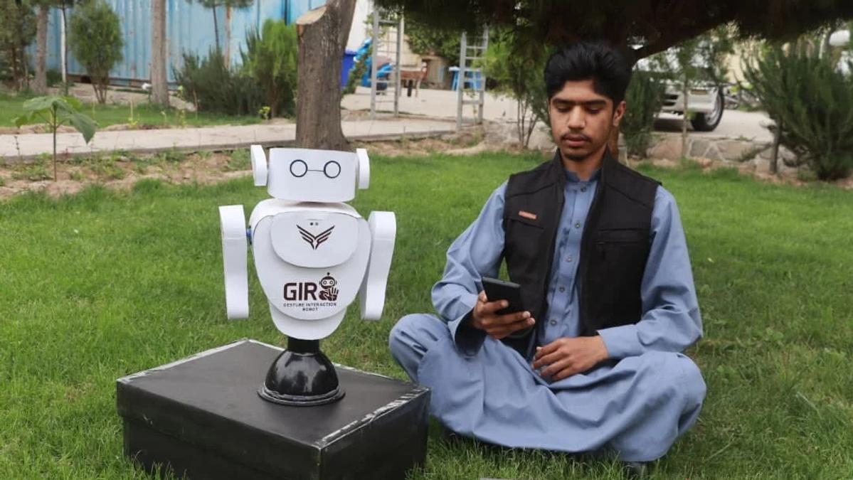 Herat Youth Develops Voice- and Mobile-Controlled Smart Robot