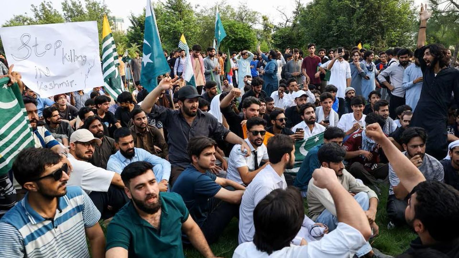More Than 30 Killed in Pakistan-Administered Kashmir Election Protests