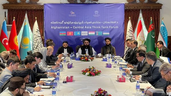 Afghanistan's Foreign Minister Welcomes Iran-US Agreement to End the War
